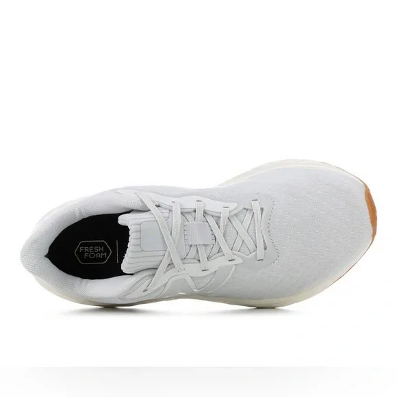 New Balance NWOT Arishi V4 Running Shoes Light Gray and White Size 9.5 - Picture 3 of 10